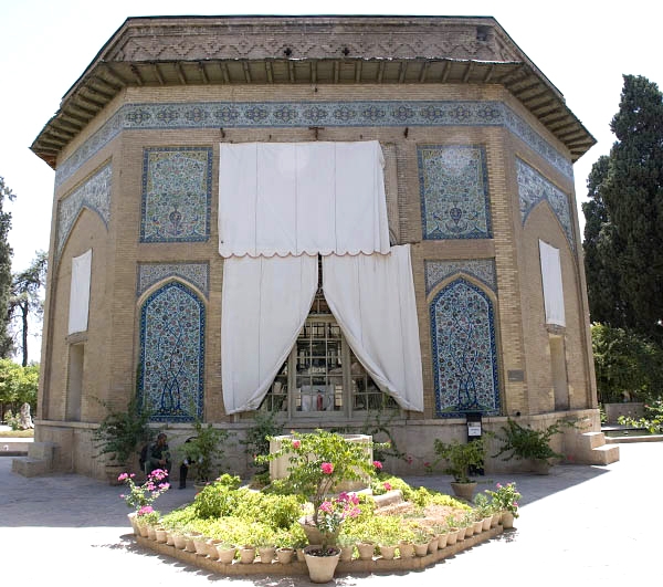 عمارت کلاه فرنگی وکیل شیراز فارس